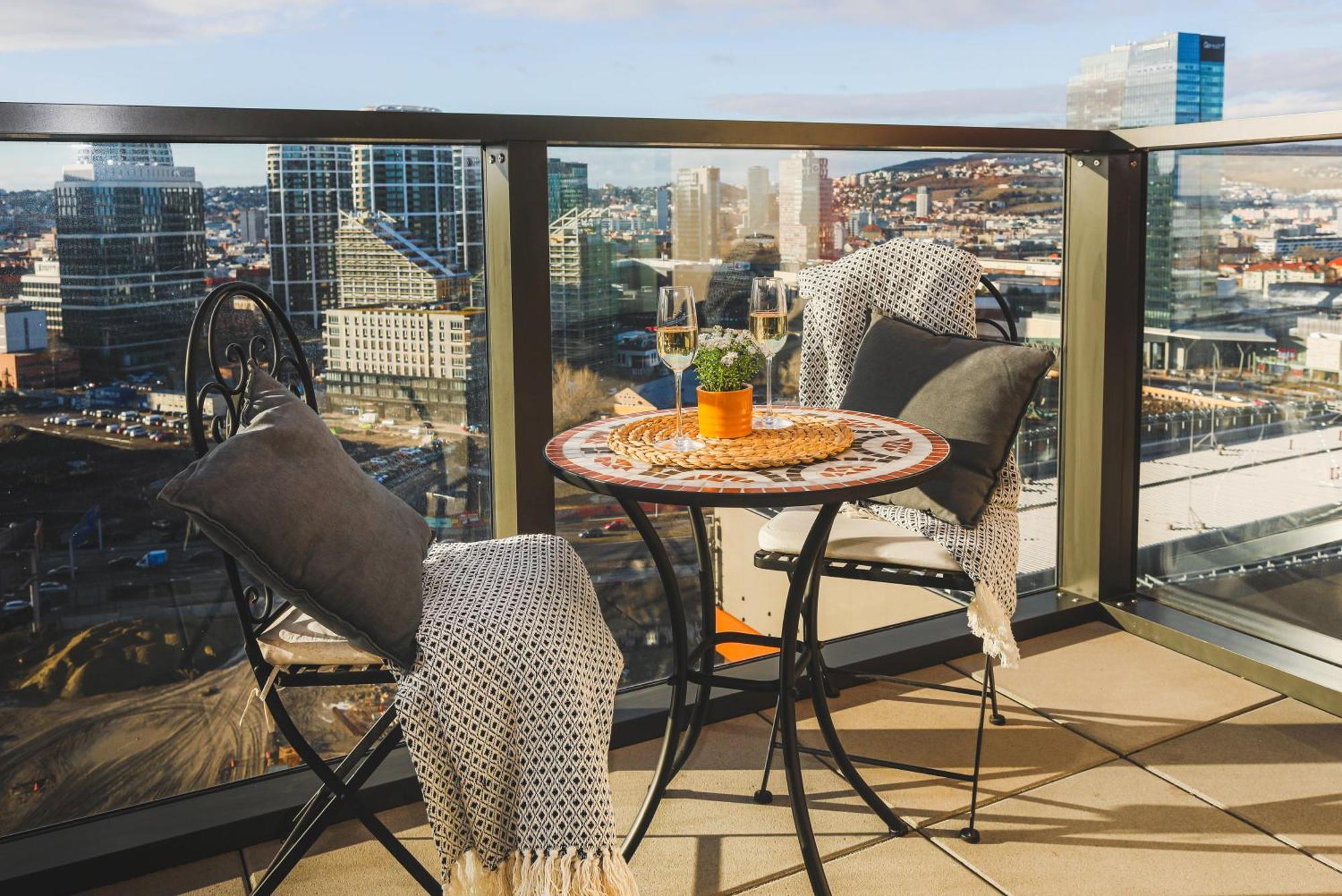 Sag 20th Floor Klingerka Castle View Free Parking Free Wifi