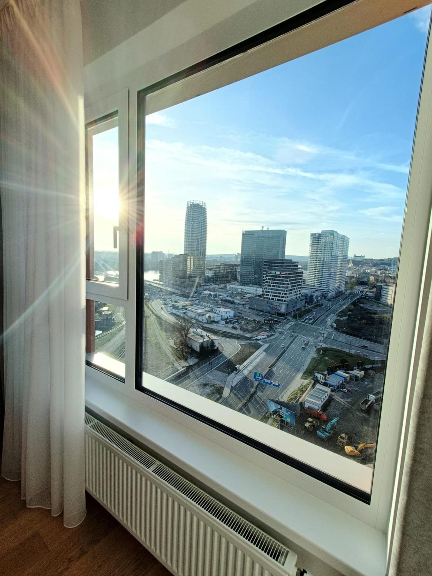 Sag 20th Floor Klingerka Castle View Free Parking Free Wifi Pressburg